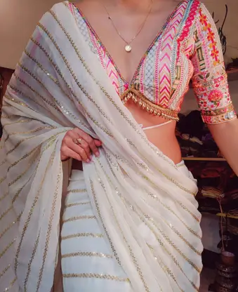 /storage/photos/1/Products/Saree/white saree (2).jpeg